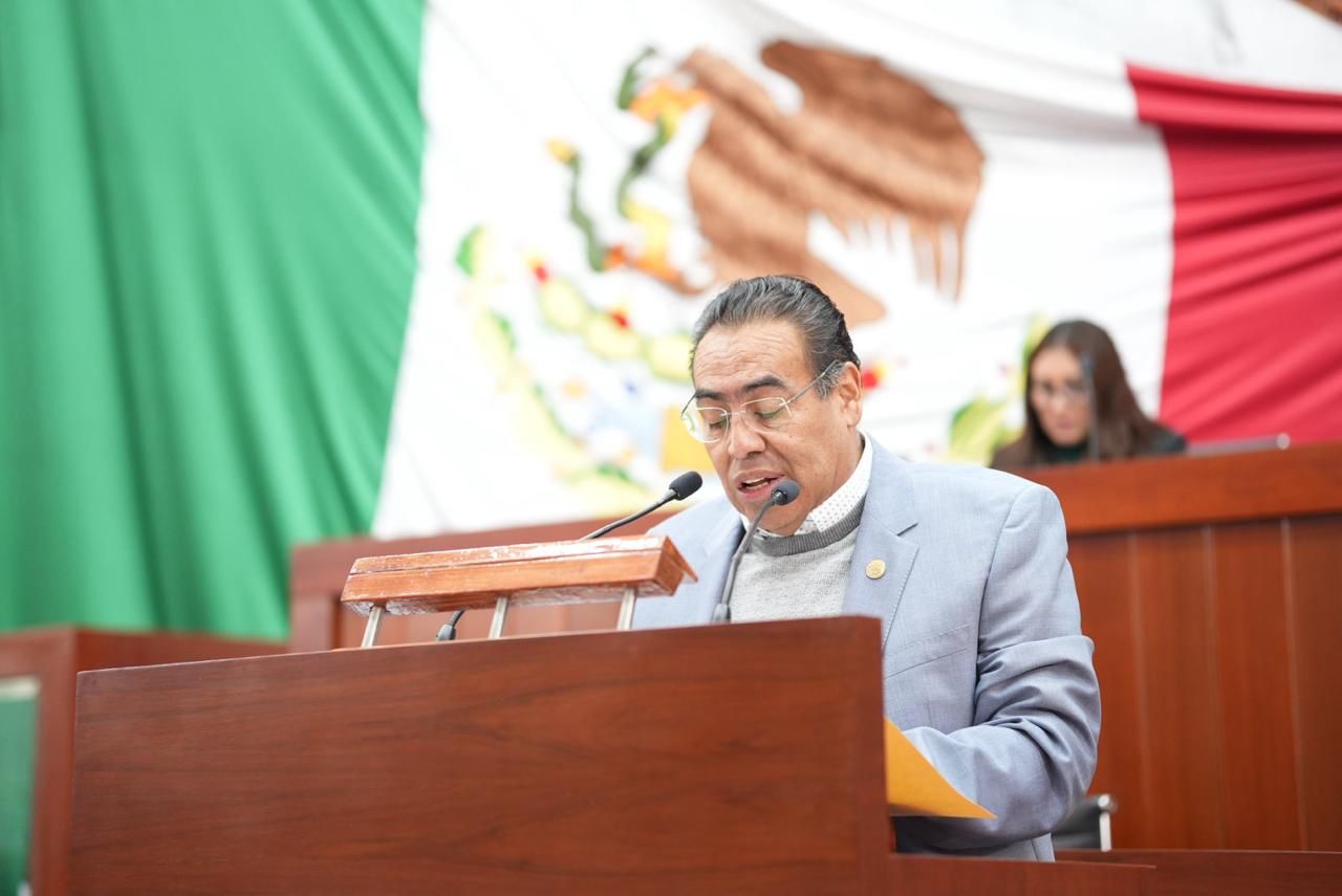 Propone Lenin Calva Pérez reconocer el derecho a una buena administración pública